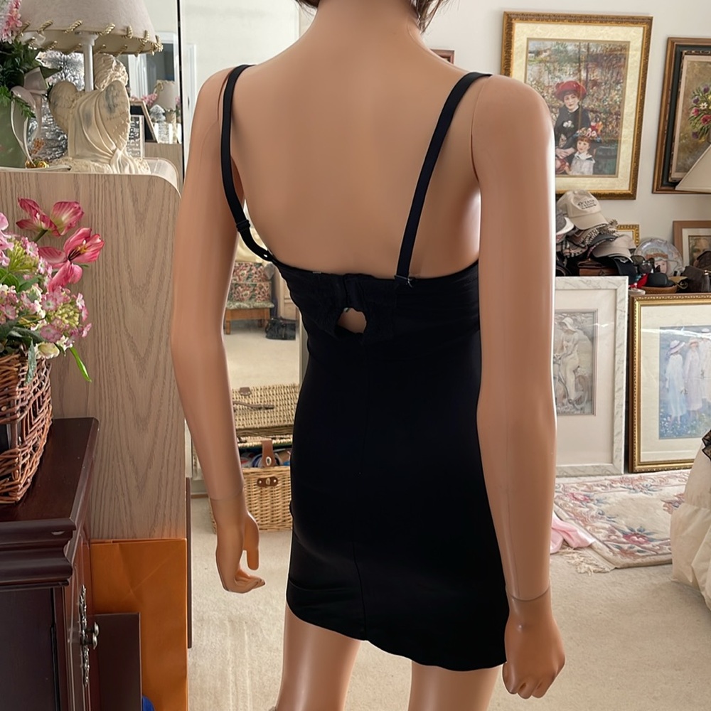 NWOT Victoria's Secret Power Figure Convertible Shaping Slip Size 36D - Picture 3 of 7